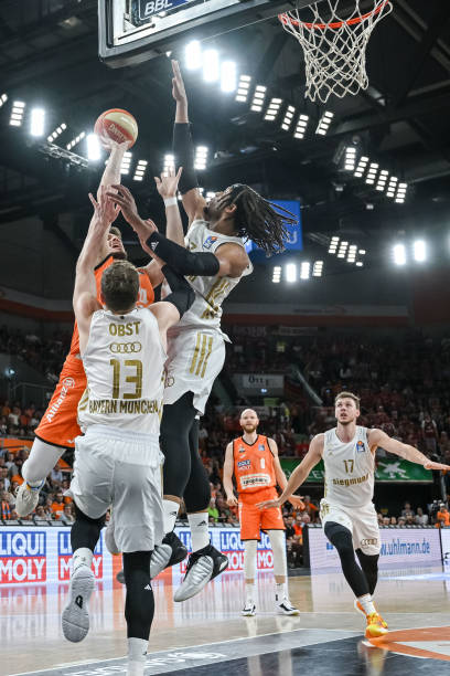 业运作和球 业运作和球